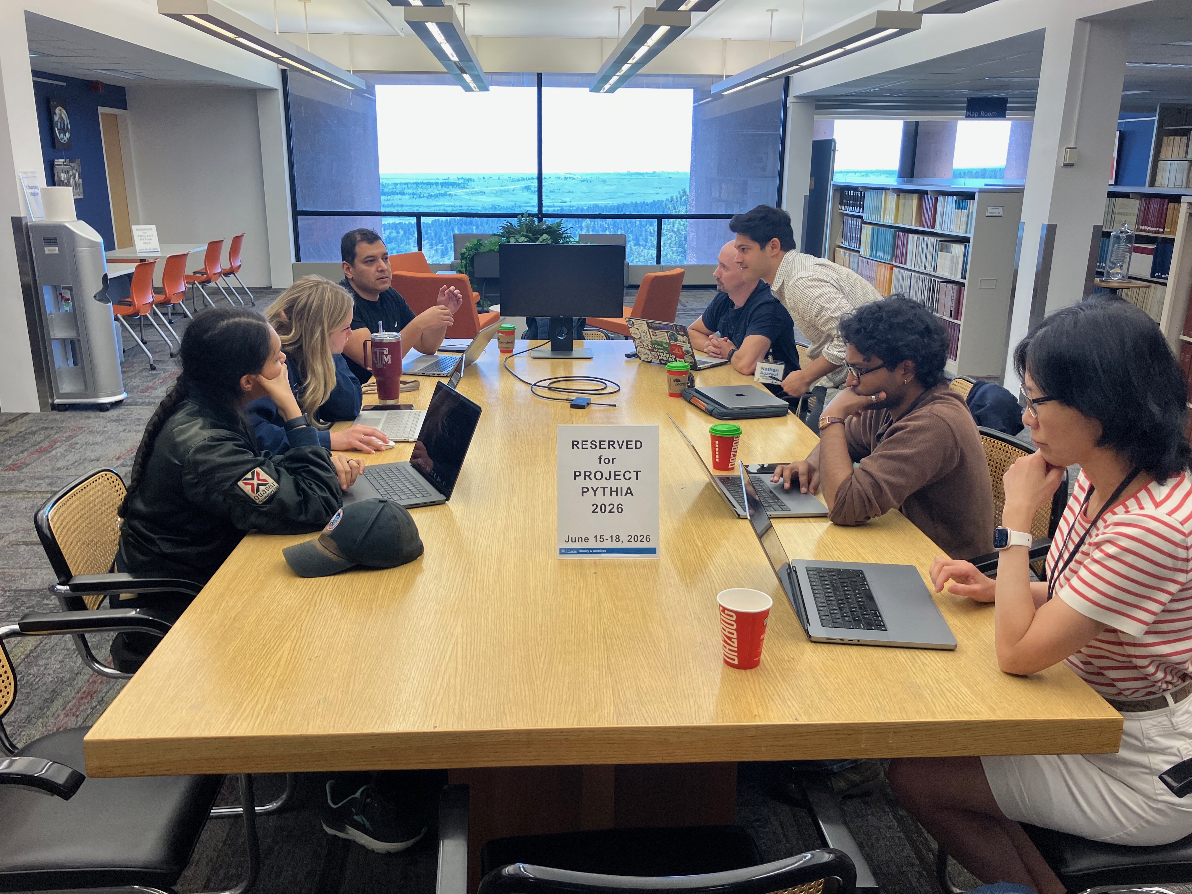 Breakout groups hard at work! Photo credits: John Clyne.